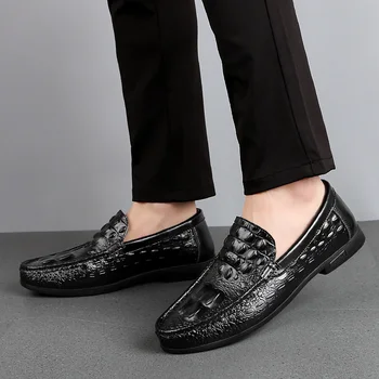 2020 Naują Pavasario Rankų darbo Odos mokasīni, Batai, Juodos arba rudos Atsitiktinis Vyrų Batai Minkštu užsivilkti Vyras Butai Moccasin formalių batų