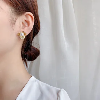 Korėjos Dizaineris Pearl Stud Auskarai Moterims Prabanga Aukso Mielas Earings Paprasta Boucle D ' oreille Mergina Aksesuarai 2020 Juvelyriniai dirbiniai